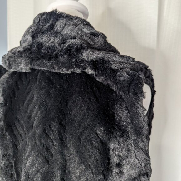 Erin London Black Faux Fur Vest, Size S/M - Picture 6 of 6